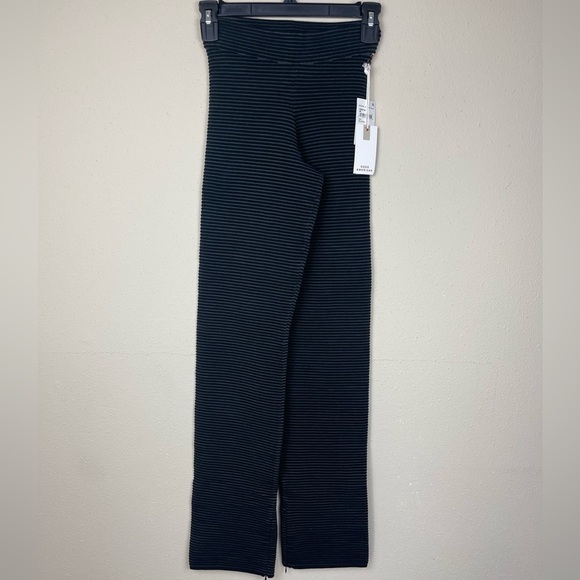 NWT‎ Good American Black Heavy Ribbed Wide Leg Pants Size 0 - Picture 3 of 7